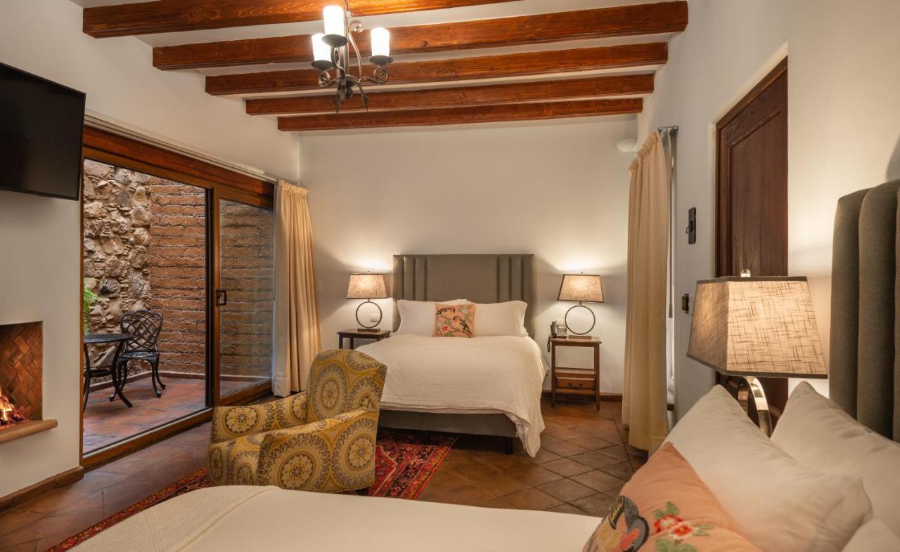 Hotel Boutique Casa Colorada Пацкуаро Экстерьер фото