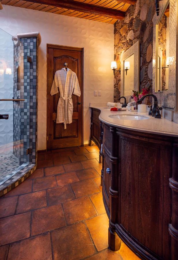 Hotel Boutique Casa Colorada Пацкуаро Экстерьер фото